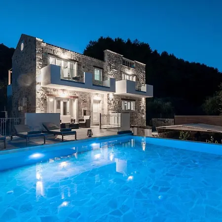 Вилла Di Pietra *