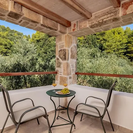 Villa Di Pietra *