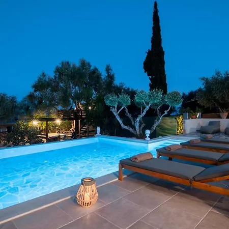 Di Pietra Villa