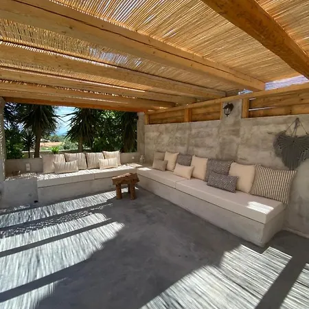 Di Pietra Villa *