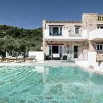 Di Pietra Villa *